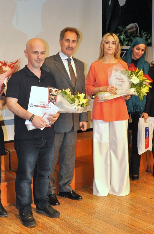 İZMİR’İN ENGÜZEL REKLERİ ÖDÜLLERİNİ GÜNAY’DAN ALDI