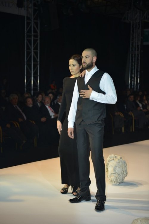 JEWEX 2013 AÇILIŞI GÖRKEMLİ DEFİLEYLE YAPILDI