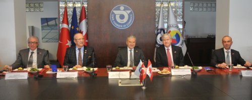 KANADA'YLA TİCARİ İLİŞKİLER ARTIRILACAK