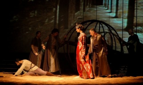 KÖSEM SULTAN 18 OCAK 2014’TE YENİDEN SAHNEDE