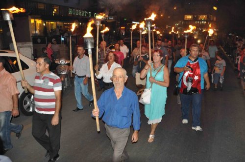KUŞADASI’NDA KURTULUŞ ŞÖLENİ