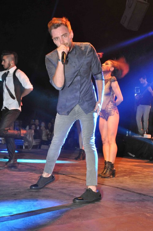 KUŞADASI’NDA MURAT DALKILIÇ ŞOV