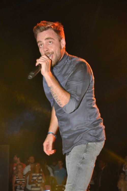 KUŞADASI’NDA MURAT DALKILIÇ ŞOV