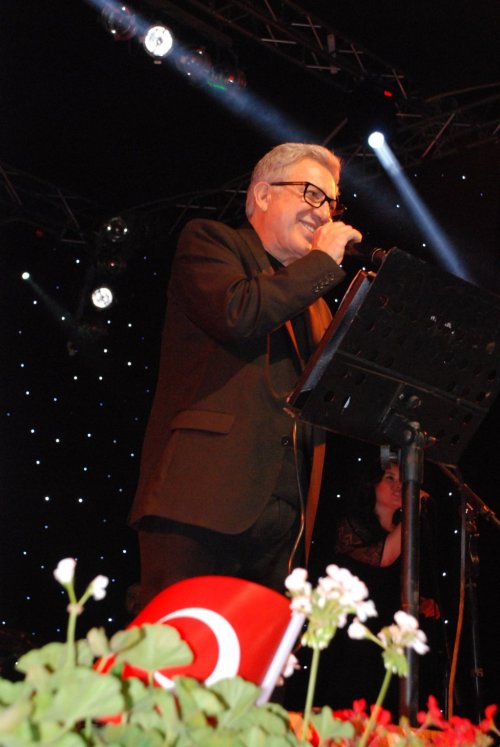 LİVANELİ REYHANLI ŞEHİTLERİ İÇİN SÖYLEDİ