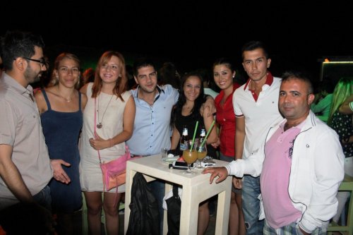 MAMBO'DA SUAT ATEŞDAĞLI İLE EĞLENCE DORUĞA ÇIKTI