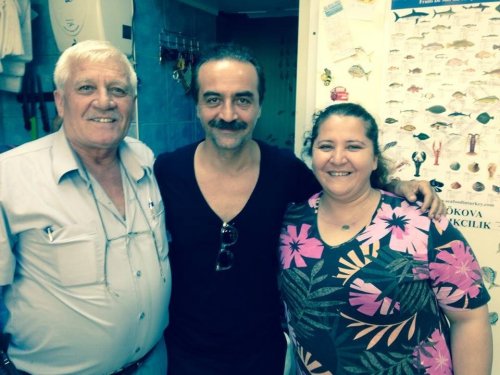 MARMARİS BALIK HALİ’NDE YILMAZ ERDOĞAN'A YOĞUN İLGİ