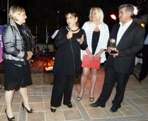 MELEK BAYKAL: “TİYATROYU ÖZLEDİM”