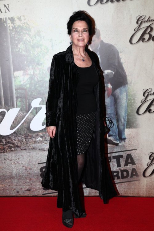 OYUCULARDAN ‘GELMEYEN BAHAR’FİLMİNE TAM NOT