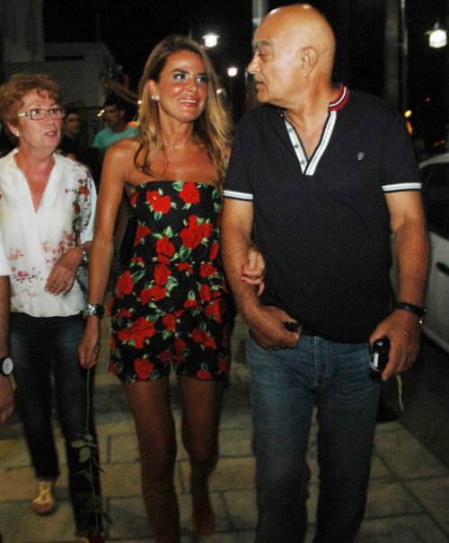 ÖZLEM YILDIZ, KOCASIYLA İLGİLİ SORULARA YİNE YANIT VERMEDİ