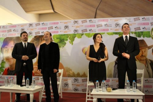 PATRON MUTLU SON İSTİYOR’UN İZMİR GALASI OPTİMUM’DA YAPILDI