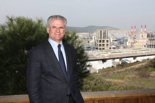 PETKİM 2012 YILINDA 1 MİLYAR 41 MİLYON DOLAR İLE TARİHİNİN EN YÜKSEK İHRACATINI GERÇEKLEŞTİRDİ.