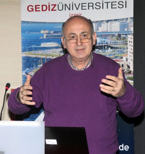 PROF.DR. UYAR: 