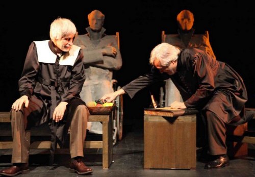 RUTKAY AZİZ 12 YIL SONRA SAHNEYE DÖNDÜ