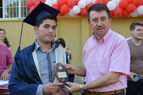 SÖKE HİLMİ FIRAT ANADOLU LİSESİ 130 ÖĞRENCİ MEZUN ETTİ