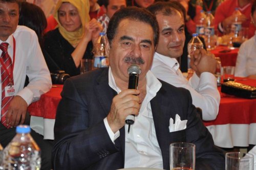 TATLISES, KUŞADASI’NDA ÇİĞ KÖFTE BAYİLERİYLE COŞTU