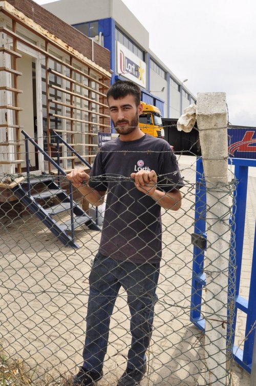 TEL ÖRGÜLERİN ARKASINDAN BASIN AÇIKLAMASI