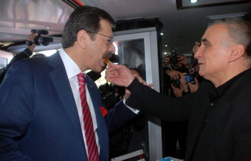 TOBB BAŞKANI HİSARCIKLIOĞLU’NDAN ÖZEL SEKTÖRÜN ÖNÜNÜN AÇILMASI ÇAĞRISI