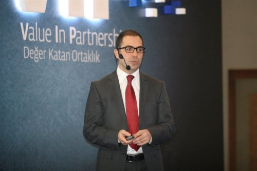 TÜRK TELEKOM, İZMİR İŞ DÜNYASIYLA BULUŞTU