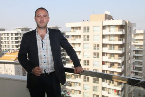 TÜRKLER AYAĞINI YORGANINA GÖRE UZATIYOR
