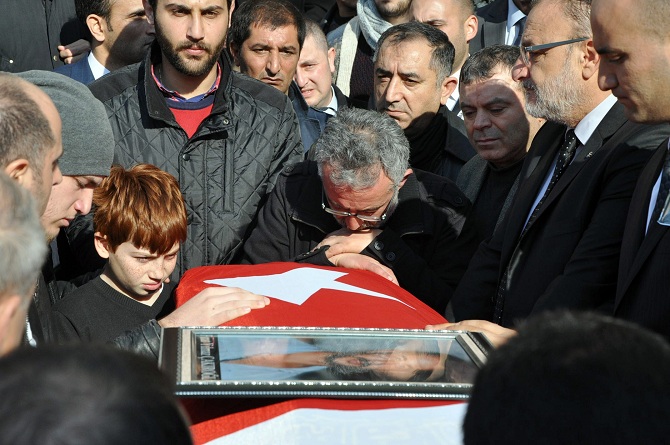 ulkucu-genc-firat-cakiroglu-son-yolculuguna-ugurlandi-002.jpg