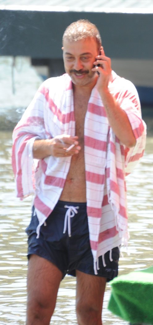 ÜNLÜLER BODRUM'DA GÖZALTINA ALINDI