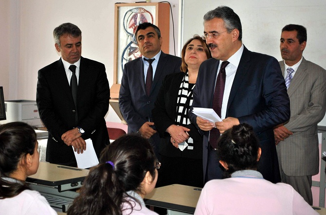 vali-ayyildizdan-180-bin-aileye-mektup-001.jpg