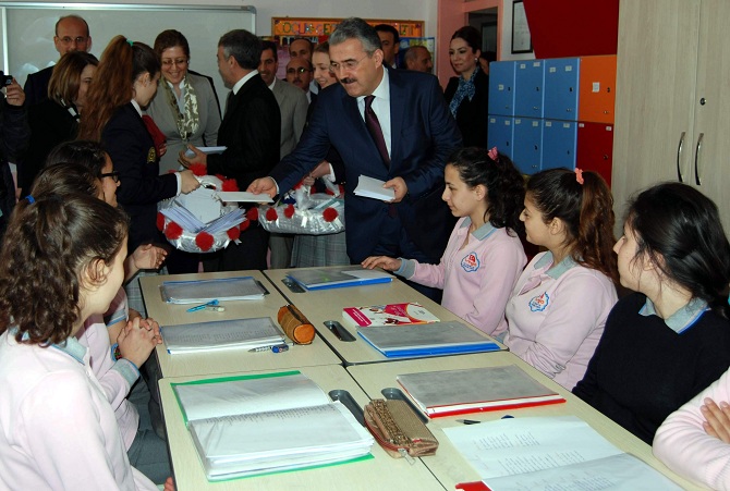 vali-ayyildizdan-180-bin-aileye-mektup-002.jpg