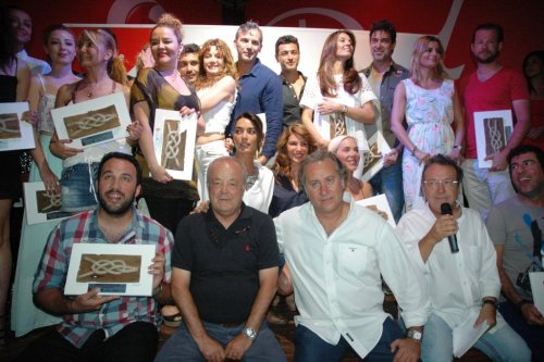 YELKEN YARIŞLARI ÜNLÜLER GEÇİDİNE DÖNDÜ