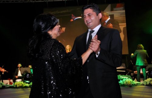 YEŞİLÇAM'IN UNUTULMAZ OYUNCULARI ALİAĞA'DA BULUŞTU