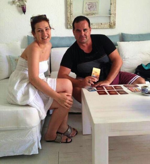 YONCA LODİ'YE TAROT FALINDAN 'EUROVISION' ÇIKTI