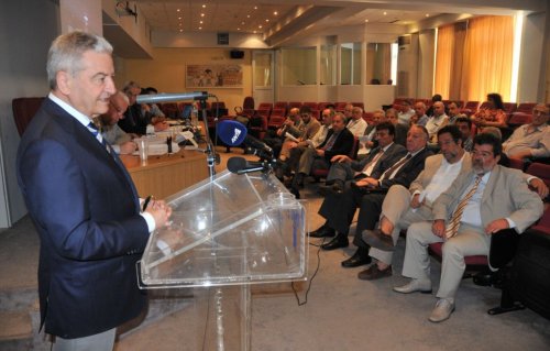 YUNAN ARMATÖRLER VİZE SORUNUNUN ÇÖZÜLMESİNİ İSTİYOR